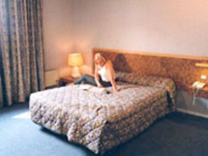 Les Salons Astoria Hotel Massy  Luaran gambar